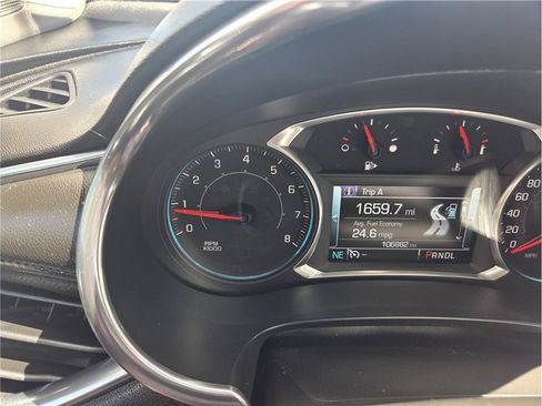 Used 2016 Chevrolet Malibu Premier FWD image 18