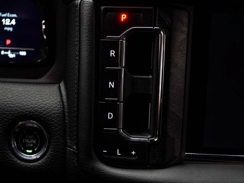 Used 2023 GMC Yukon Denali RWD image 23
