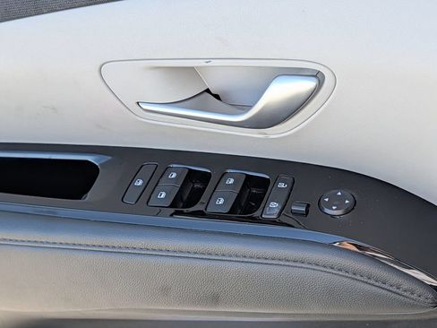 Used 2024 Hyundai Tucson Limited AWD/4WD image 25