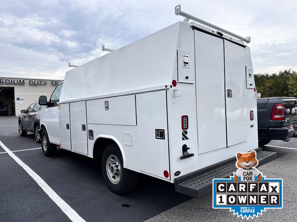 Used 2025 GMC Savana 3500 w/ Power Convenience Package RWD image 3