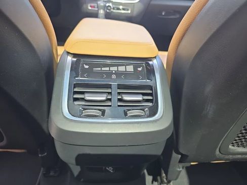 Used 2020 Volvo XC60 T5 Inscription AWD/4WD image 45