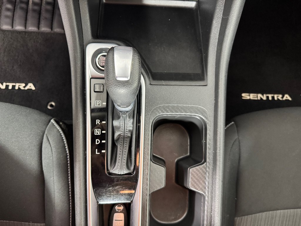 Used 2022 Nissan Sentra SV FWD image 15