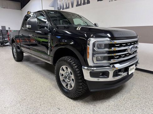 Used 2023 Ford F250 Lariat w/ Lariat Ultimate Package AWD/4WD image 33