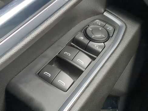 Used 2024 Chevrolet Silverado 2500 LT w/ Safety Package image 29