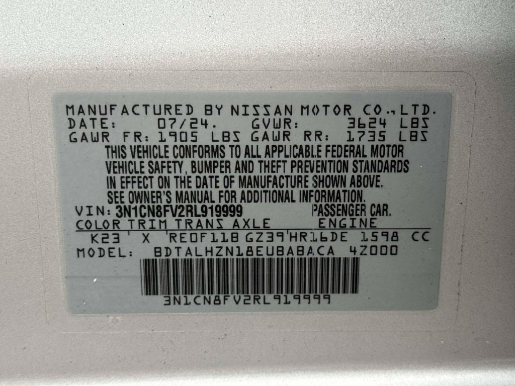 Used 2024 Nissan Versa SR w/ Trunk Package FWD image 28