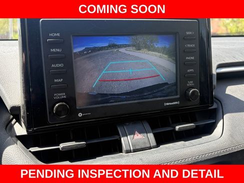 Used 2021 Toyota RAV4 LE w/ Carpet Mat Package (TMS) AWD/4WD image 25