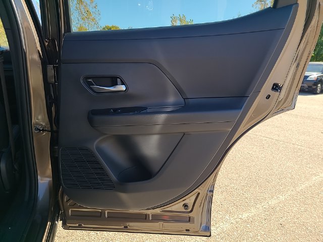 New 2027 Nissan Kicks SV w/ Rock Creek Edition AWD/4WD image 27