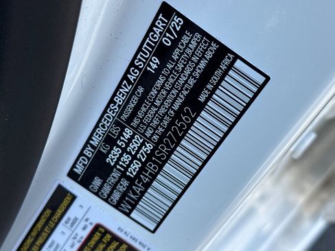 New 2025 Mercedes-Benz C 300 4MATIC Sedan image 36