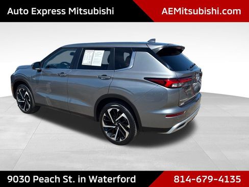 Used 2023 Mitsubishi Outlander SE AWD/4WD image 5