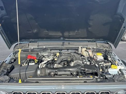 Used 2024 Jeep Wrangler Unlimited Rubicon AWD/4WD image 28