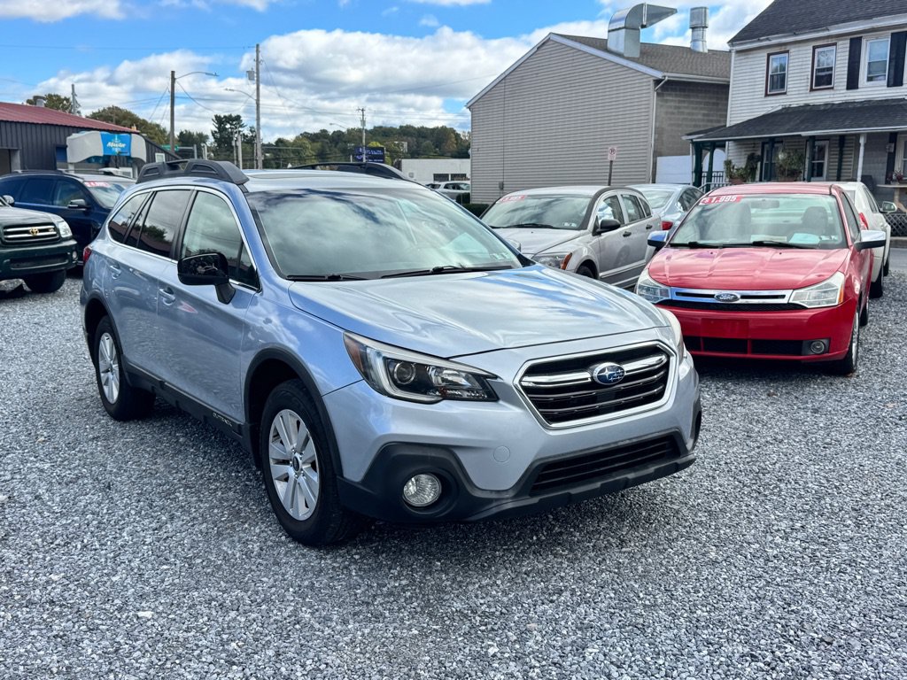Used 2018 Subaru Outback 2.5i Premium AWD/4WD image 3