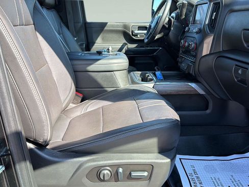 Used 2022 Chevrolet Silverado 2500 High Country w/ Z71 Off-Road Package image 37