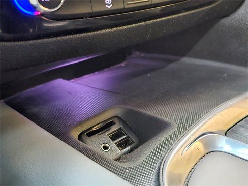 Used 2020 Buick Enclave Essence image 31