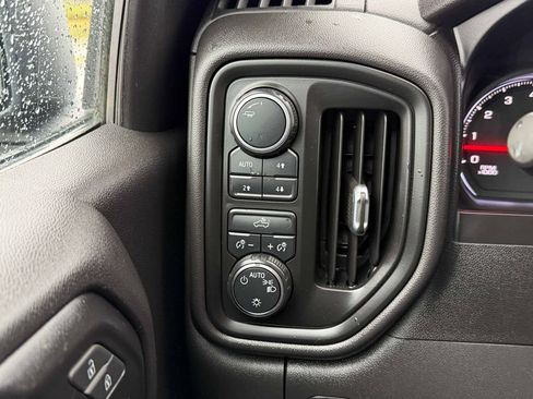 Used 2021 Chevrolet Silverado 1500 W/T w/ Z71 Off-Road Package AWD/4WD image 30