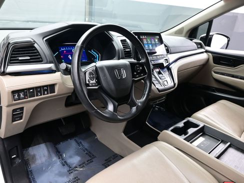 Used 2018 Honda Odyssey Elite image 13