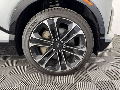 New 2026 Chevrolet Blazer EV SS image 40