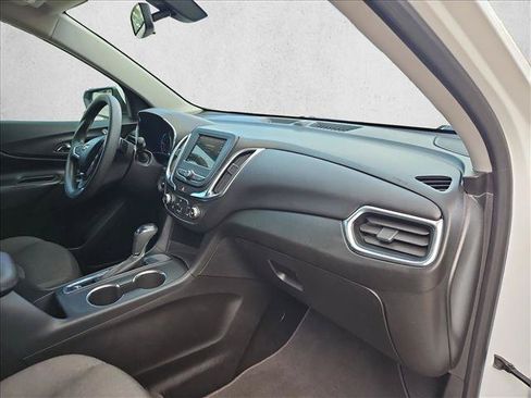 Used 2019 Chevrolet Equinox LT FWD image 20