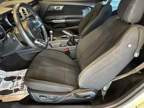 Used 2018 Ford Mustang GT RWD image 19