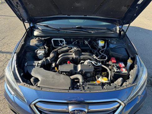 Used 2019 Subaru Outback 2.5i Premium AWD/4WD image 28