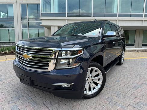 Used 2020 Chevrolet Suburban Premier AWD/4WD image 1