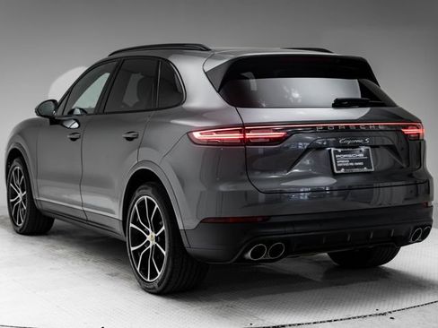 Certified 2021 Porsche Cayenne S AWD/4WD image 3