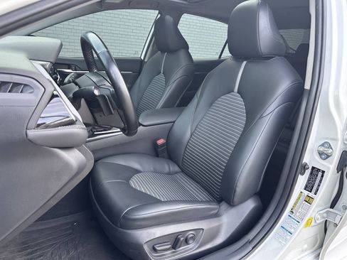 Used 2020 Toyota Camry SE w/ Audio Package AWD/4WD image 32