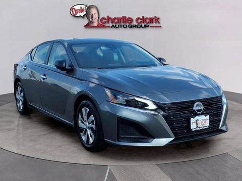 Certified 2025 Nissan Altima 2.5 S image 7