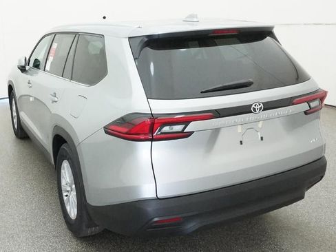 New 2026 Toyota Grand Highlander XLE image 6