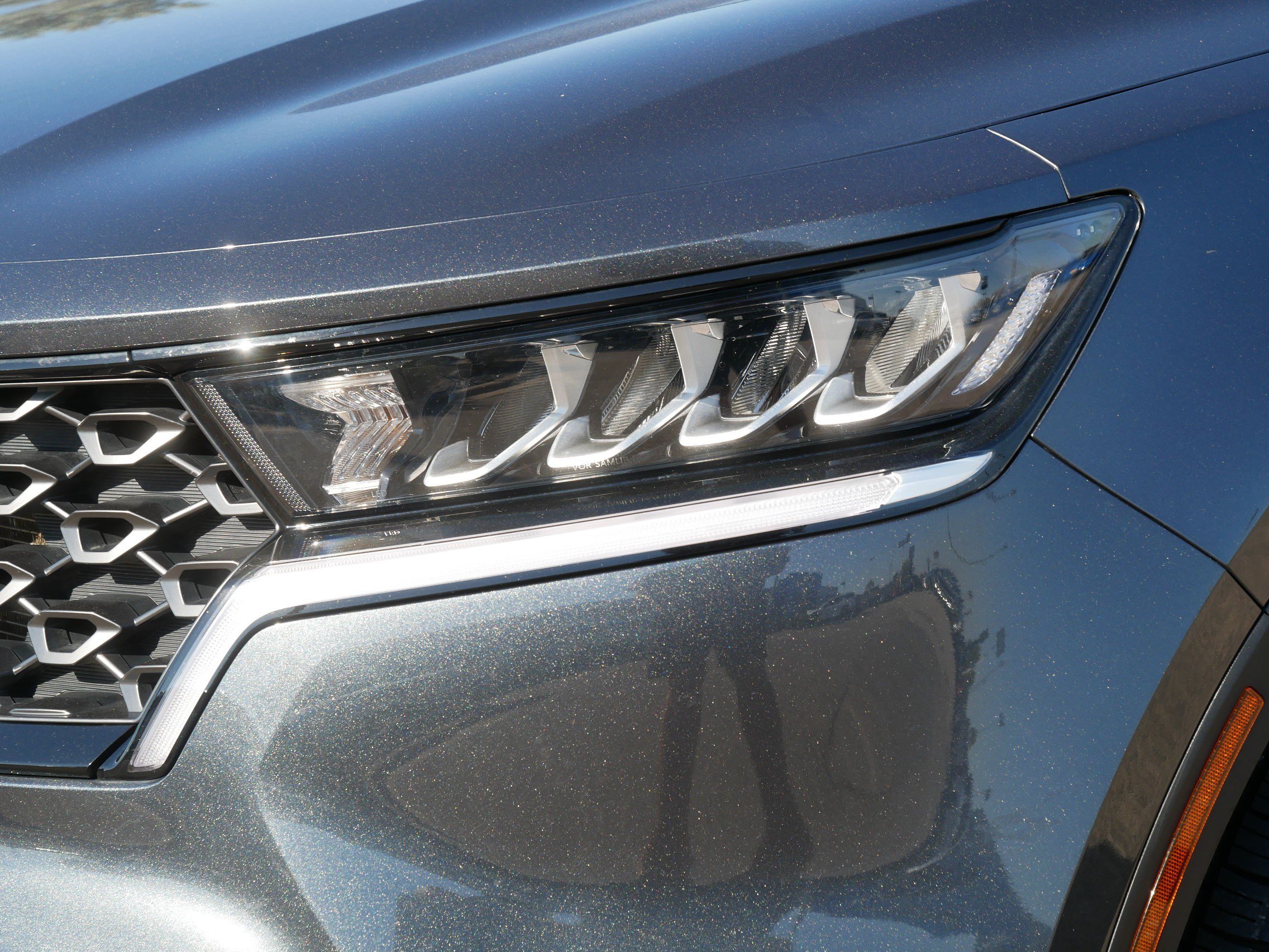 Used 2022 Kia Sorento S w/ Panoramic Sunroof Package AWD/4WD image 16