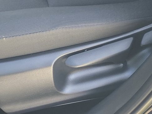 Certified 2025 Toyota Corolla LE FWD image 28