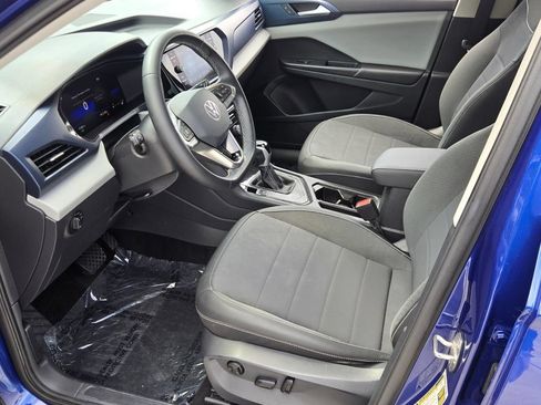 Certified 2023 Volkswagen Taos SE w/ Black Wheel Package FWD image 11
