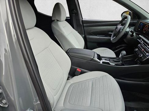 Certified 2025 Hyundai Santa Cruz SE image 22