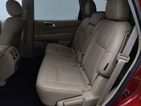Used 2018 Nissan Pathfinder SL w/ SL Premium Package AWD/4WD image 18