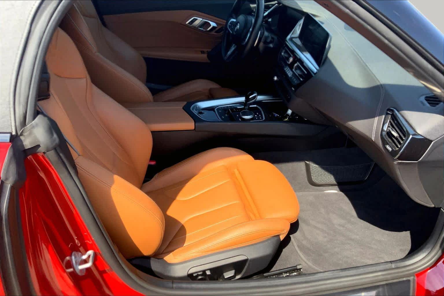 Used 2022 BMW Z4 M40i w/ Premium Package RWD image 8