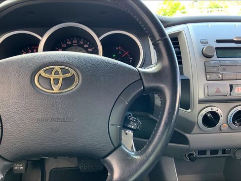 Used 2009 Toyota Tacoma PreRunner RWD image 17