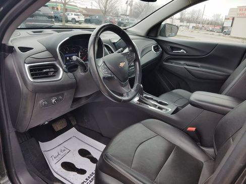 Used 2020 Chevrolet Equinox Premier image 11