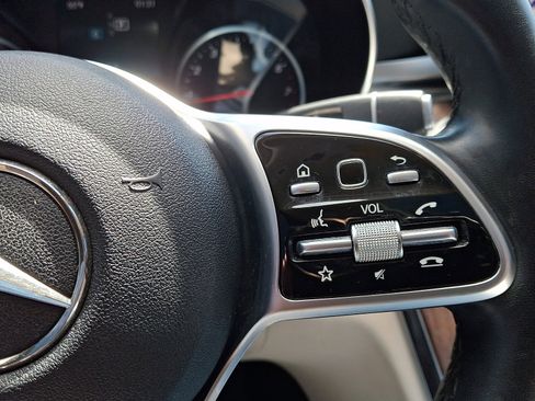 Used 2019 Mercedes-Benz C 300 4MATIC Sedan image 22