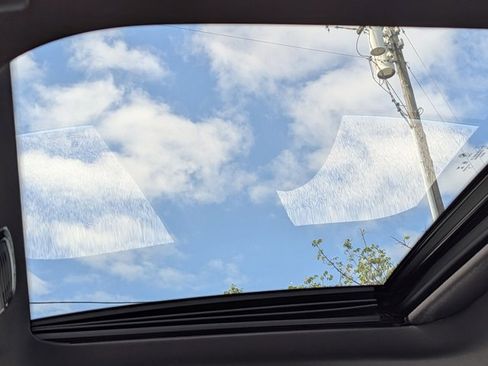 Used 2020 BMW 330i xDrive Sedan w/ Driving Assistance Package image 15