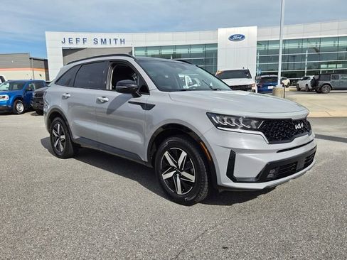 Used 2023 Kia Sorento EX w/ Panoramic Sunroof Package FWD image 1