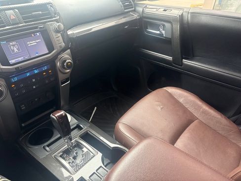 Used 2016 Toyota 4Runner Limited AWD/4WD image 24