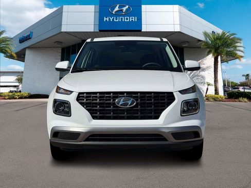 New 2026 Hyundai Venue SE image 13