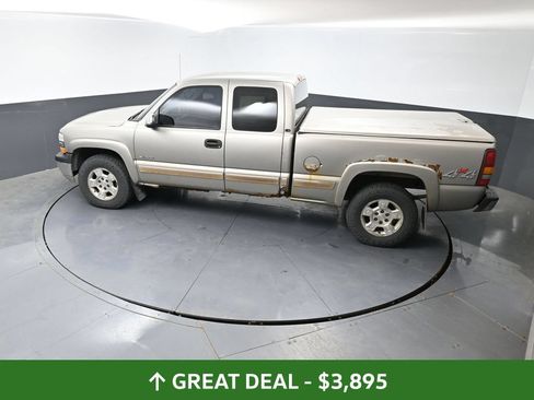 Used 2001 Chevrolet Silverado 1500 LS w/ Firm Ride Suspension Pkg AWD/4WD image 19
