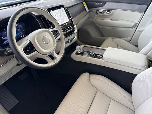 New 2026 Volvo XC90 T8 Ultra image 9