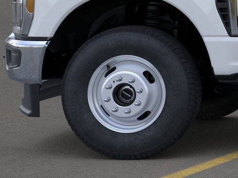 New 2025 Ford F350 XLT w/ XLT Value Package image 41