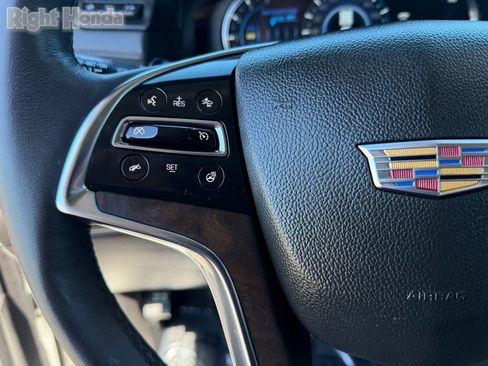 Used 2019 Cadillac Escalade Luxury image 36