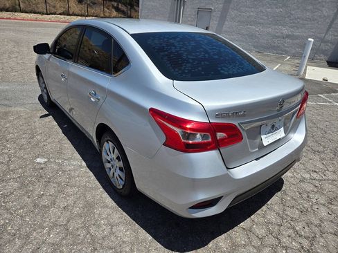 Used 2018 Nissan Sentra S FWD image 13
