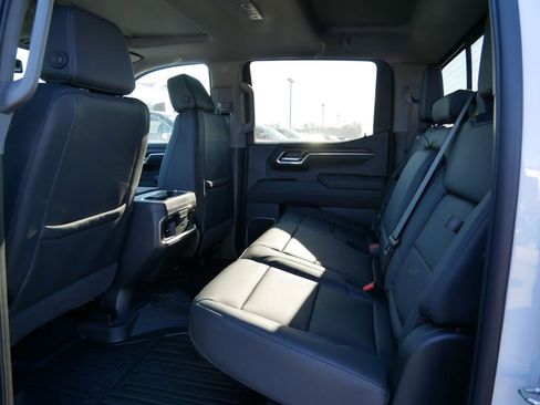 New 2026 GMC Sierra 1500 SLT w/ SLT Premium Plus Package image 8