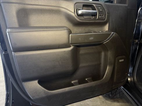 Used 2020 GMC Sierra 2500 AT4 w/ AT4 Premium Package AWD/4WD image 6
