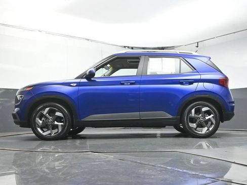 Used 2023 Hyundai Venue SEL FWD image 34