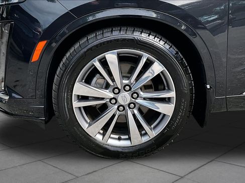 Used 2020 Cadillac XT6 Premium Luxury FWD image 11
